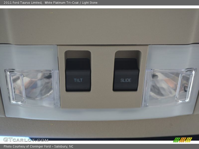 White Platinum Tri-Coat / Light Stone 2011 Ford Taurus Limited