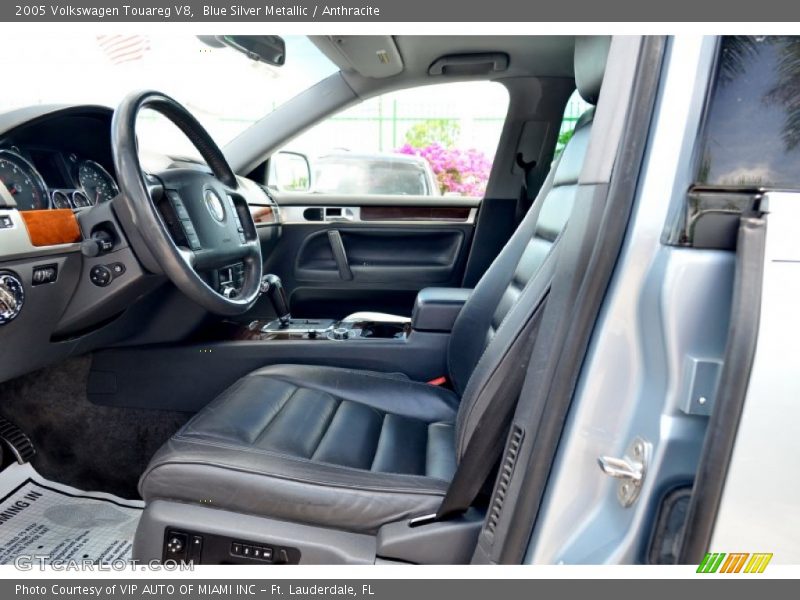  2005 Touareg V8 Anthracite Interior