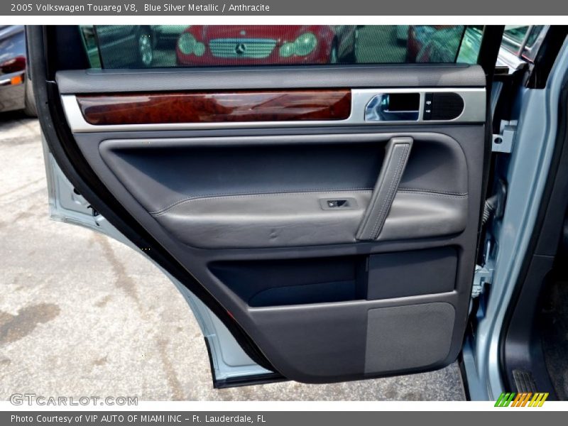 Door Panel of 2005 Touareg V8