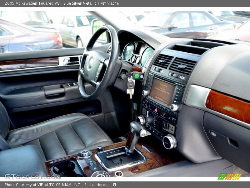 Dashboard of 2005 Touareg V8