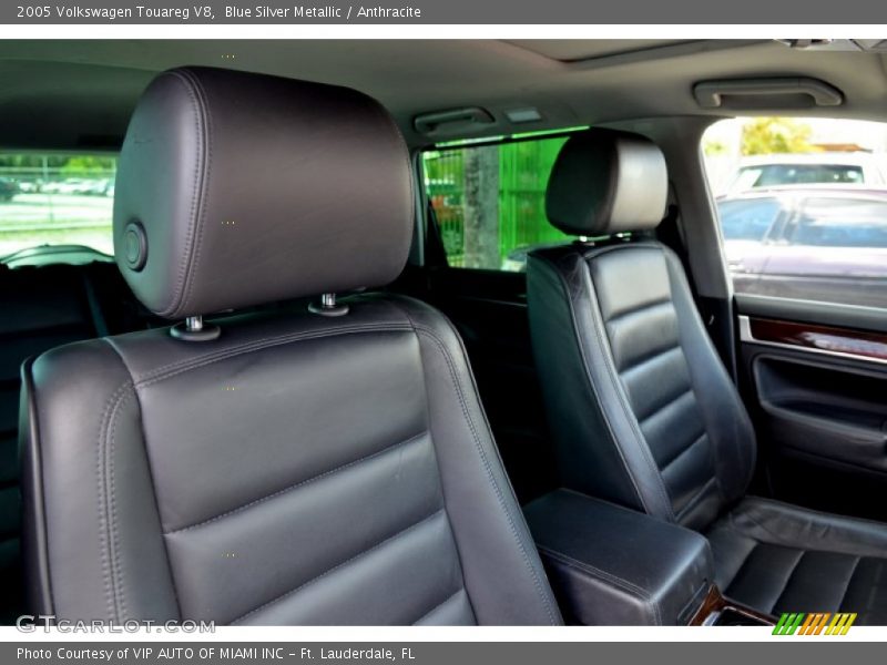 Blue Silver Metallic / Anthracite 2005 Volkswagen Touareg V8