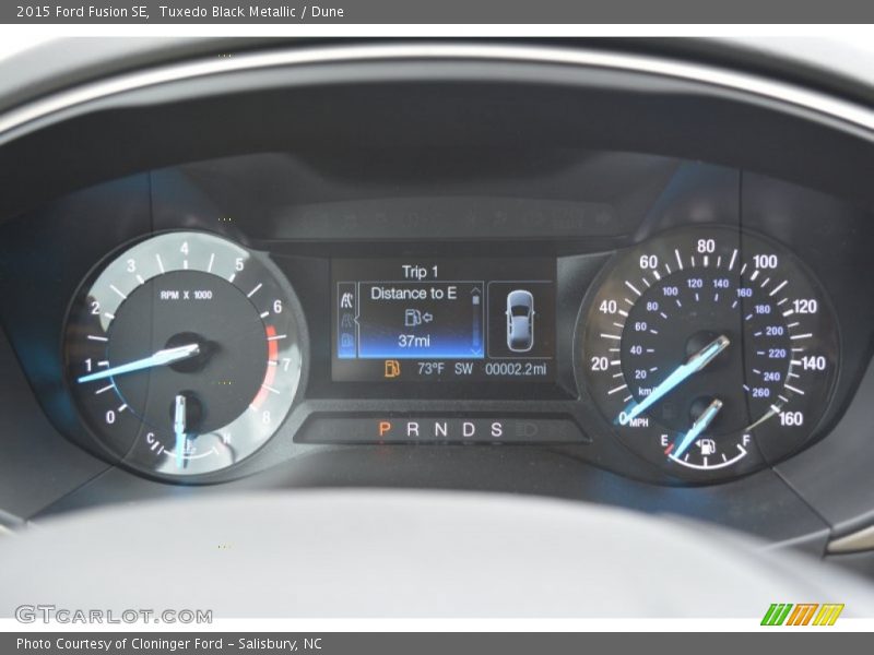 Tuxedo Black Metallic / Dune 2015 Ford Fusion SE
