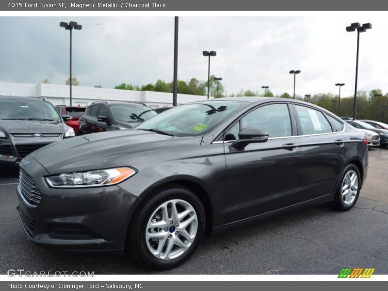 Magnetic Metallic / Charcoal Black 2015 Ford Fusion SE