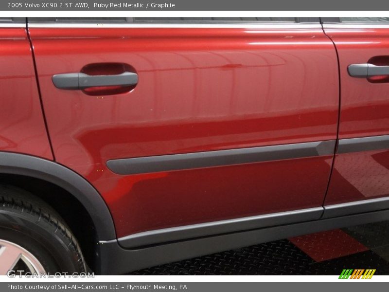 Ruby Red Metallic / Graphite 2005 Volvo XC90 2.5T AWD