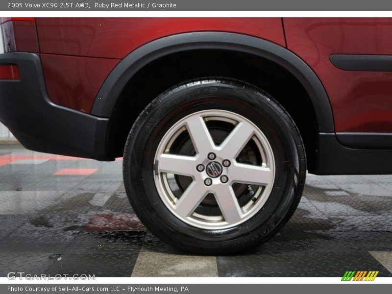 Ruby Red Metallic / Graphite 2005 Volvo XC90 2.5T AWD