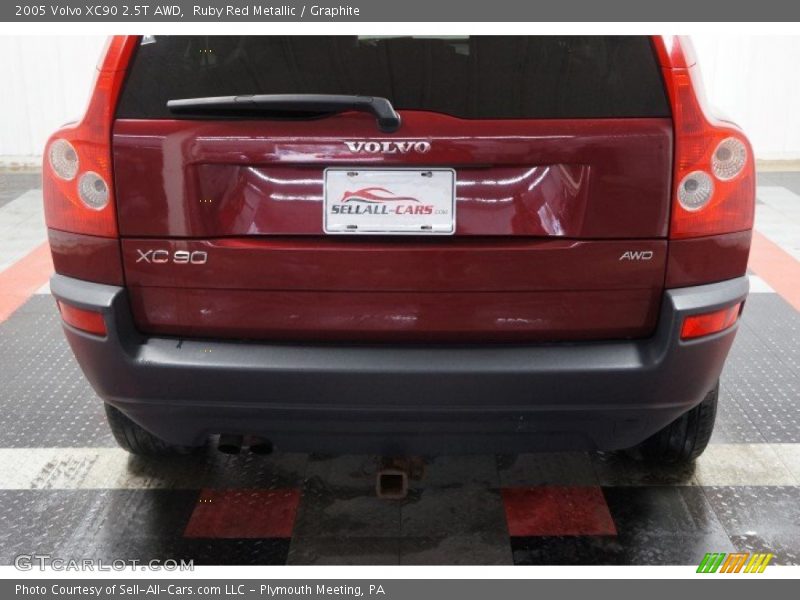 Ruby Red Metallic / Graphite 2005 Volvo XC90 2.5T AWD