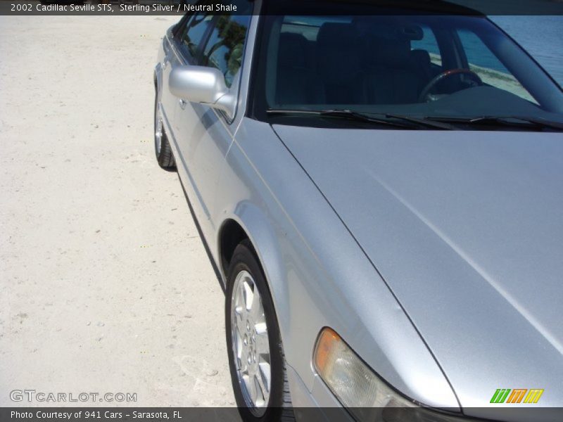 Sterling Silver / Neutral Shale 2002 Cadillac Seville STS