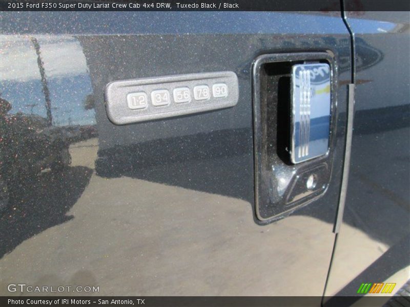 Tuxedo Black / Black 2015 Ford F350 Super Duty Lariat Crew Cab 4x4 DRW