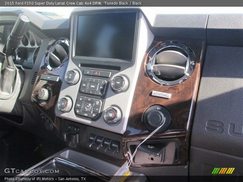 Tuxedo Black / Black 2015 Ford F350 Super Duty Lariat Crew Cab 4x4 DRW