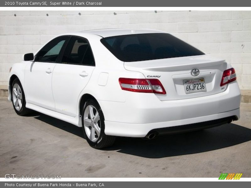 Super White / Dark Charcoal 2010 Toyota Camry SE
