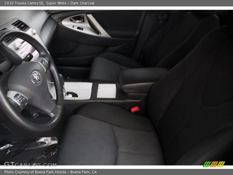 Super White / Dark Charcoal 2010 Toyota Camry SE
