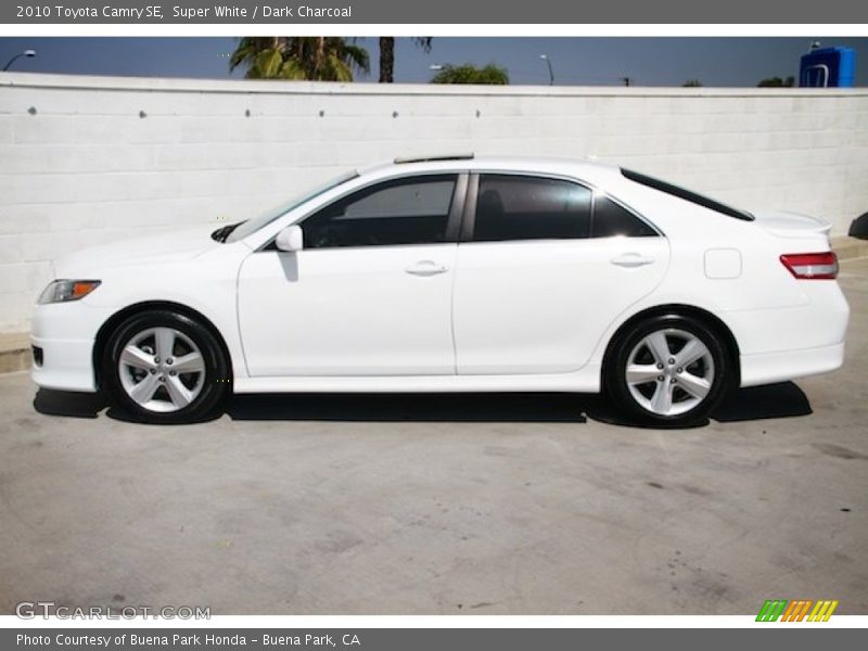 Super White / Dark Charcoal 2010 Toyota Camry SE
