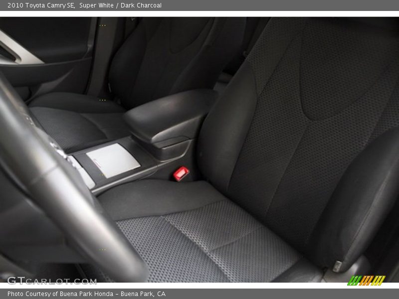 Super White / Dark Charcoal 2010 Toyota Camry SE