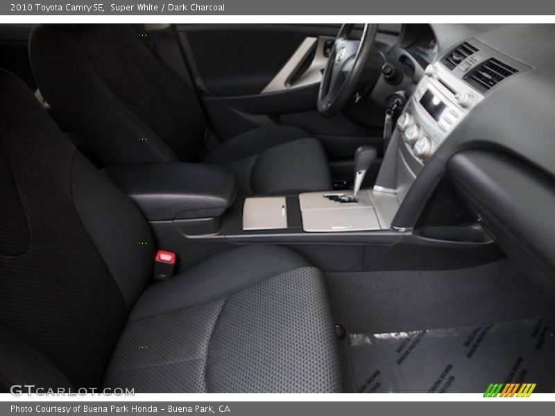 Super White / Dark Charcoal 2010 Toyota Camry SE