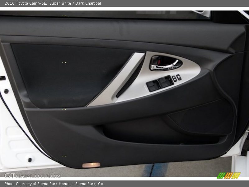 Super White / Dark Charcoal 2010 Toyota Camry SE