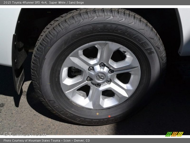 Super White / Sand Beige 2015 Toyota 4Runner SR5 4x4