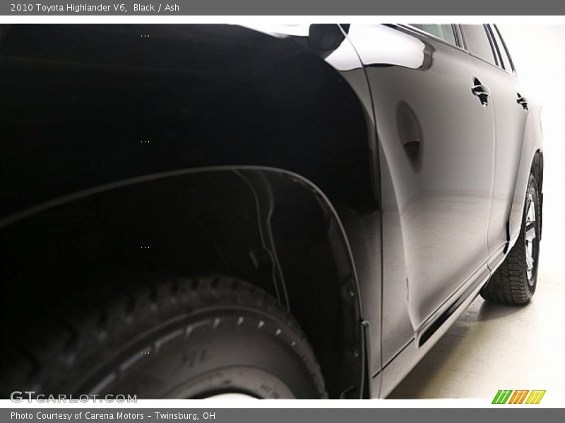 Black / Ash 2010 Toyota Highlander V6