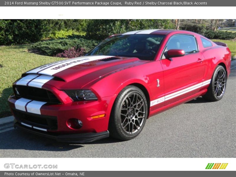 Front 3/4 View of 2014 Mustang Shelby GT500 SVT Performance Package Coupe