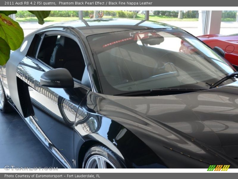 Phantom Black Pearl Effect / Black Fine Nappa Leather 2011 Audi R8 4.2 FSI quattro
