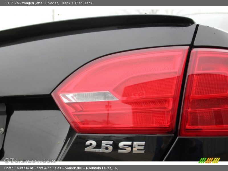 Black / Titan Black 2012 Volkswagen Jetta SE Sedan
