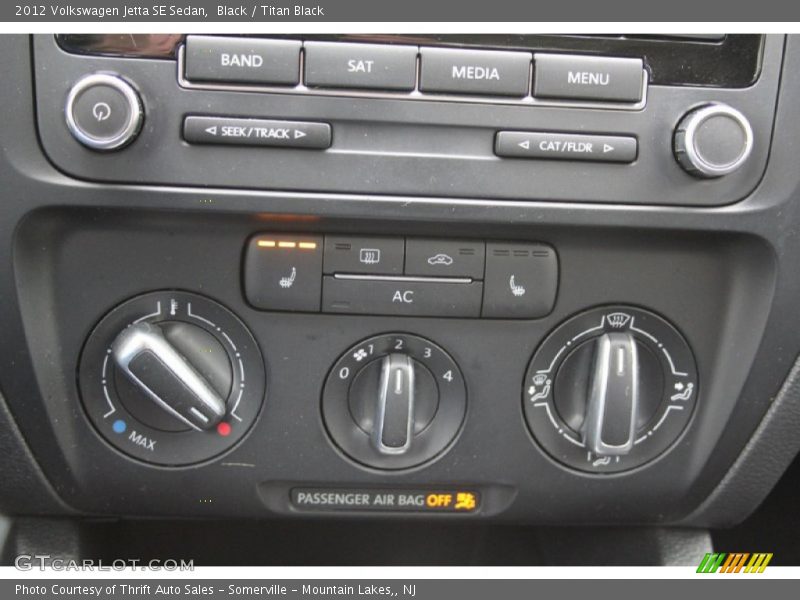 Black / Titan Black 2012 Volkswagen Jetta SE Sedan