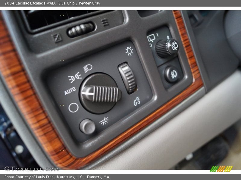 Blue Chip / Pewter Gray 2004 Cadillac Escalade AWD