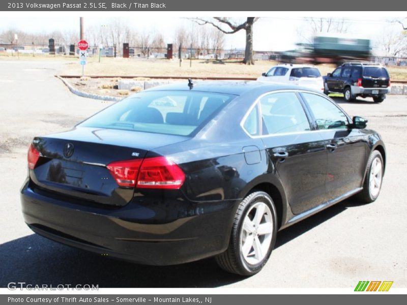 Black / Titan Black 2013 Volkswagen Passat 2.5L SE