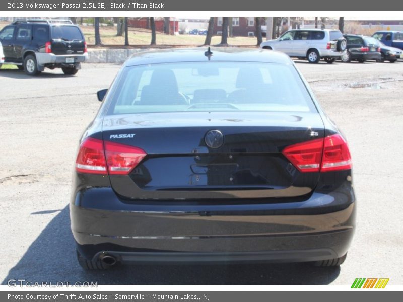 Black / Titan Black 2013 Volkswagen Passat 2.5L SE