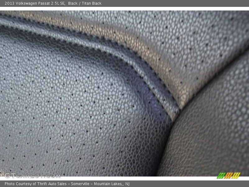Black / Titan Black 2013 Volkswagen Passat 2.5L SE