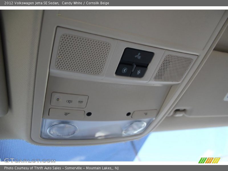 Candy White / Cornsilk Beige 2012 Volkswagen Jetta SE Sedan