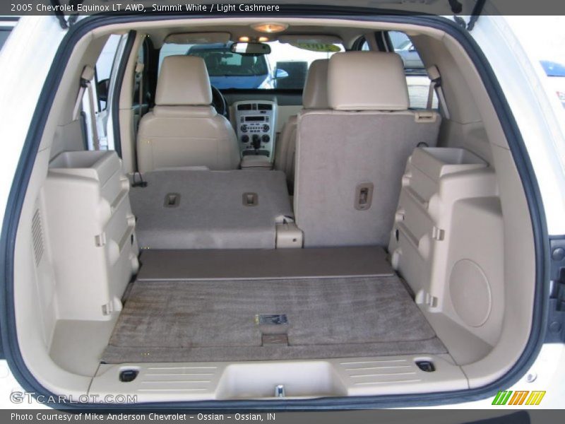 Summit White / Light Cashmere 2005 Chevrolet Equinox LT AWD