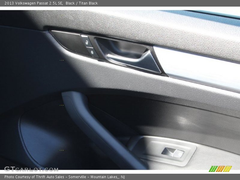 Black / Titan Black 2013 Volkswagen Passat 2.5L SE