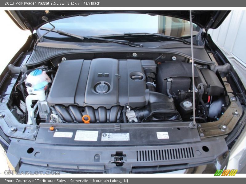Black / Titan Black 2013 Volkswagen Passat 2.5L SE
