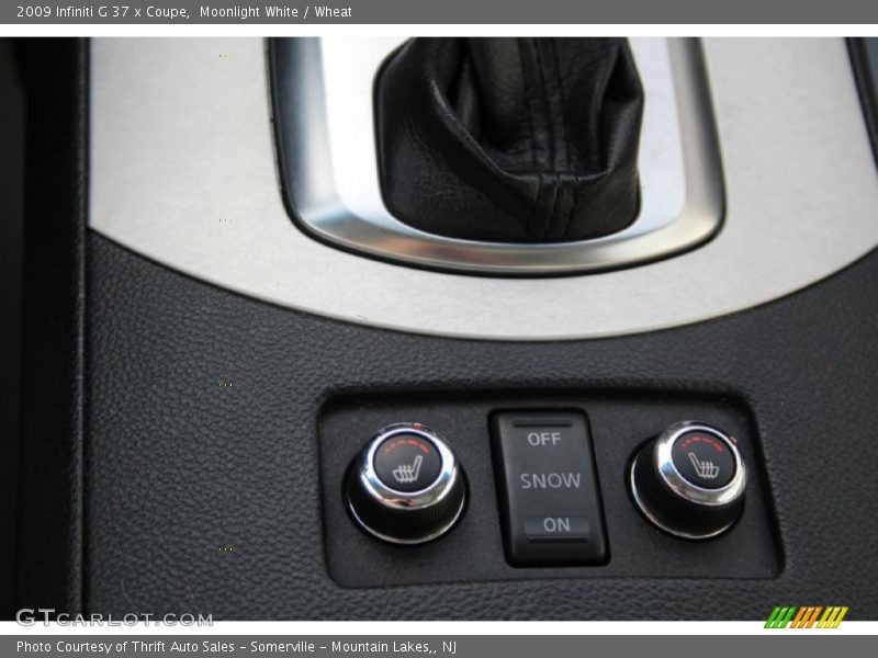 Moonlight White / Wheat 2009 Infiniti G 37 x Coupe