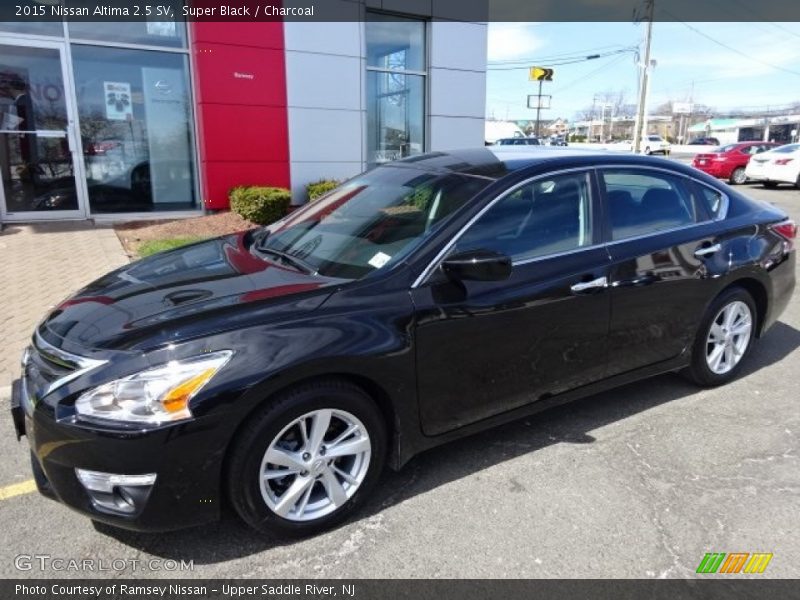 Super Black / Charcoal 2015 Nissan Altima 2.5 SV