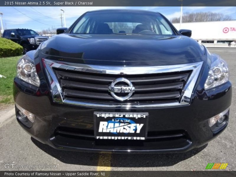 Super Black / Charcoal 2015 Nissan Altima 2.5 SV