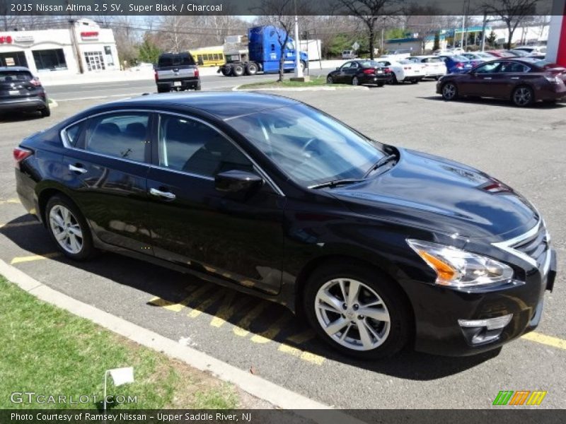 Super Black / Charcoal 2015 Nissan Altima 2.5 SV