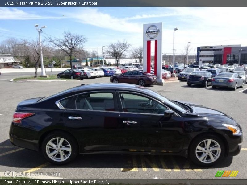 Super Black / Charcoal 2015 Nissan Altima 2.5 SV