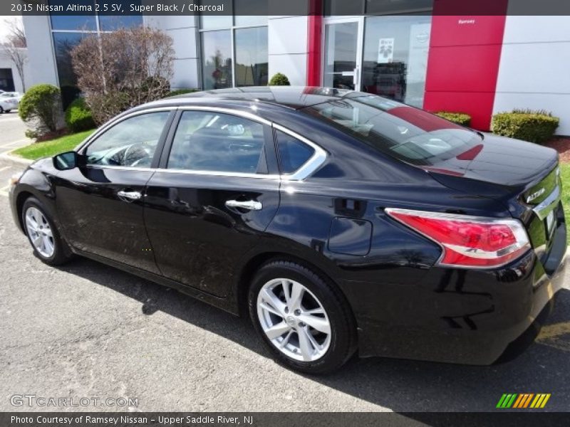 Super Black / Charcoal 2015 Nissan Altima 2.5 SV