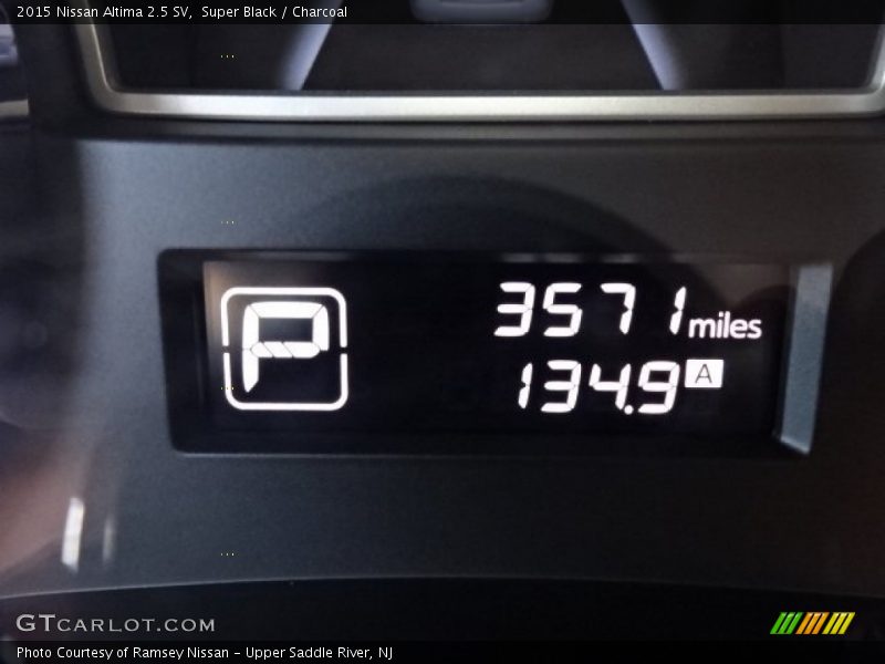 Super Black / Charcoal 2015 Nissan Altima 2.5 SV