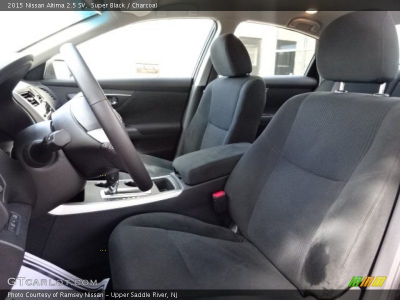 Super Black / Charcoal 2015 Nissan Altima 2.5 SV