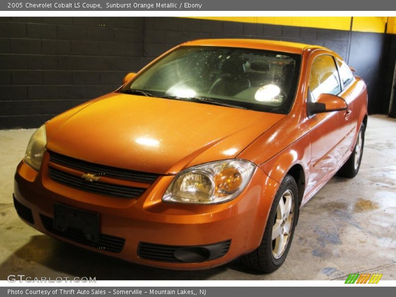 Sunburst Orange Metallic / Ebony 2005 Chevrolet Cobalt LS Coupe