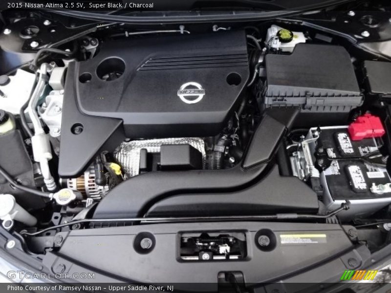 Super Black / Charcoal 2015 Nissan Altima 2.5 SV