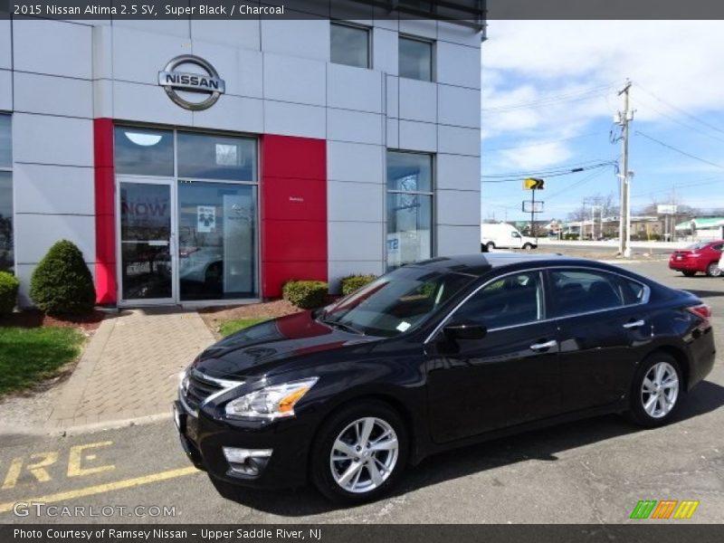 Super Black / Charcoal 2015 Nissan Altima 2.5 SV