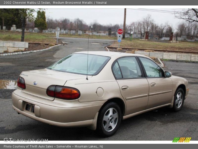Medium Bronzemist Metallic / Neutral 2002 Chevrolet Malibu LS Sedan