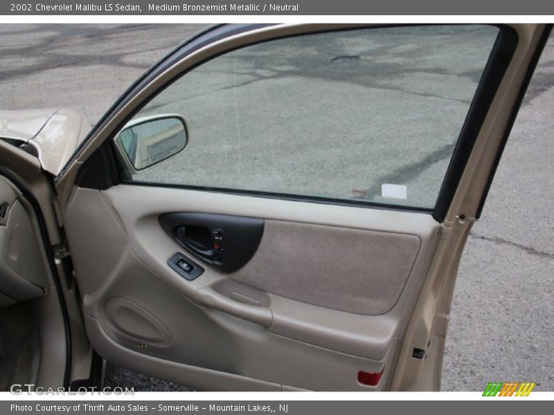 Medium Bronzemist Metallic / Neutral 2002 Chevrolet Malibu LS Sedan