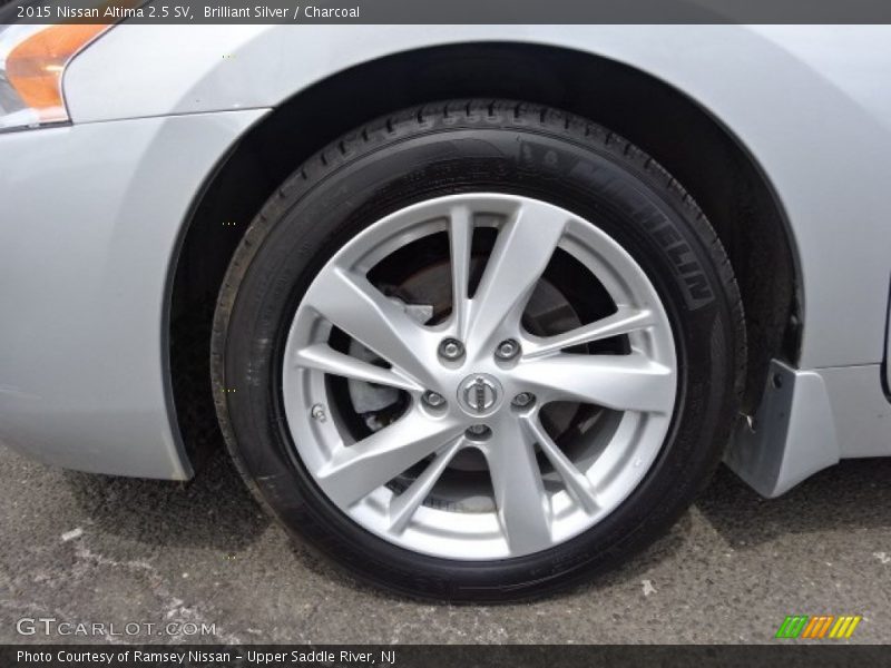 Brilliant Silver / Charcoal 2015 Nissan Altima 2.5 SV