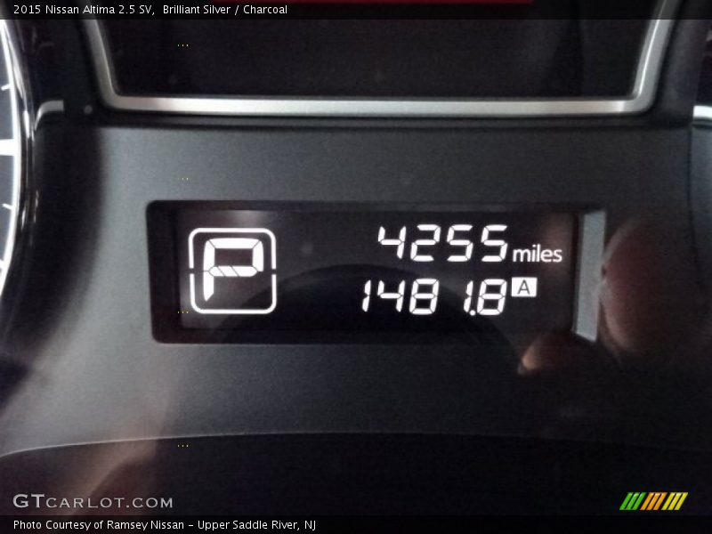 Brilliant Silver / Charcoal 2015 Nissan Altima 2.5 SV