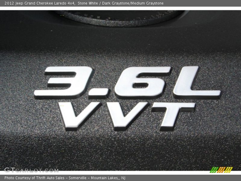 Stone White / Dark Graystone/Medium Graystone 2012 Jeep Grand Cherokee Laredo 4x4