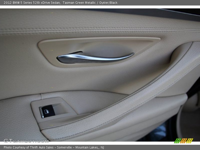 Tasman Green Metallic / Oyster/Black 2012 BMW 5 Series 528i xDrive Sedan